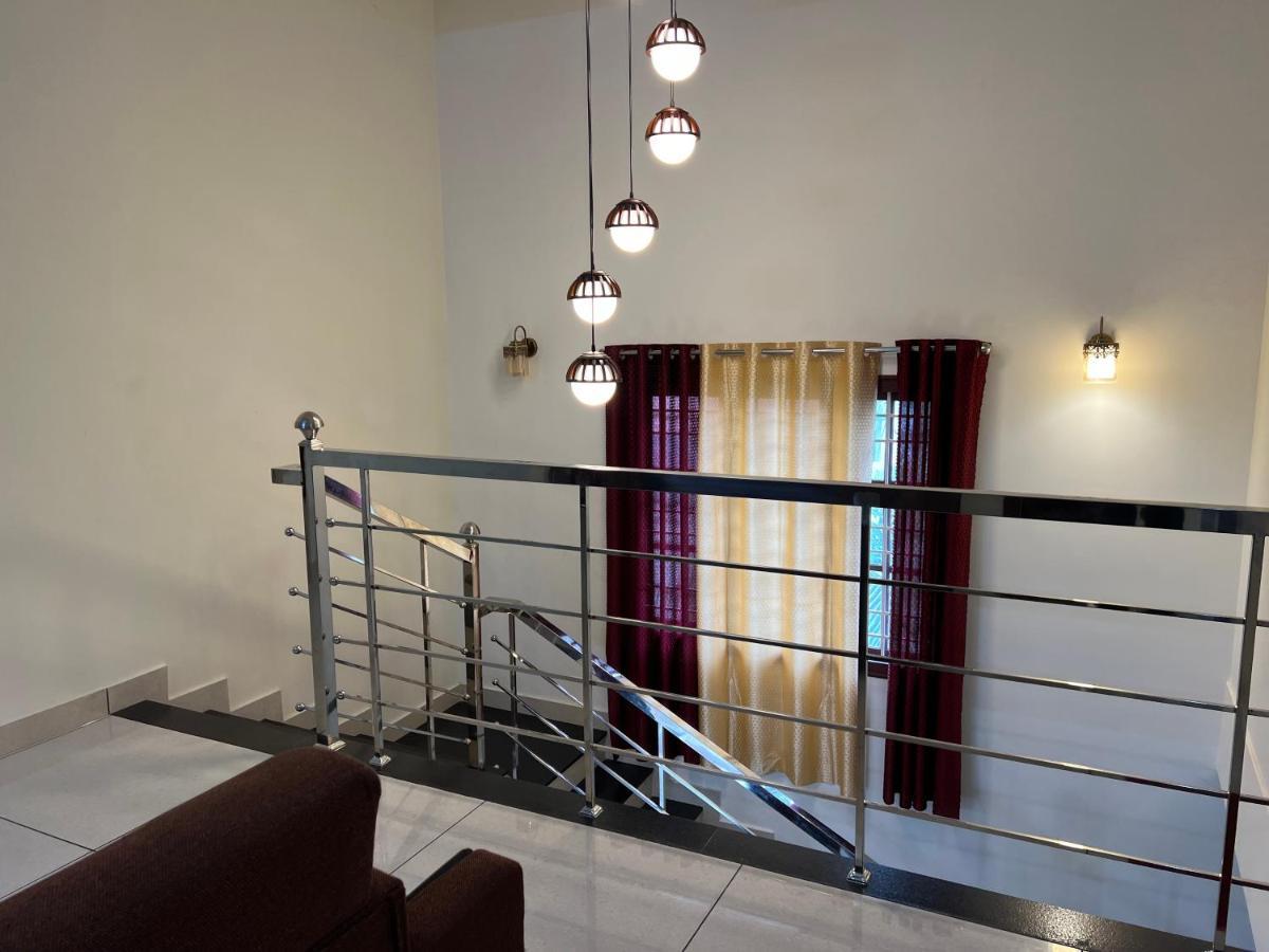 Pullad Villa Aranmula Exterior photo