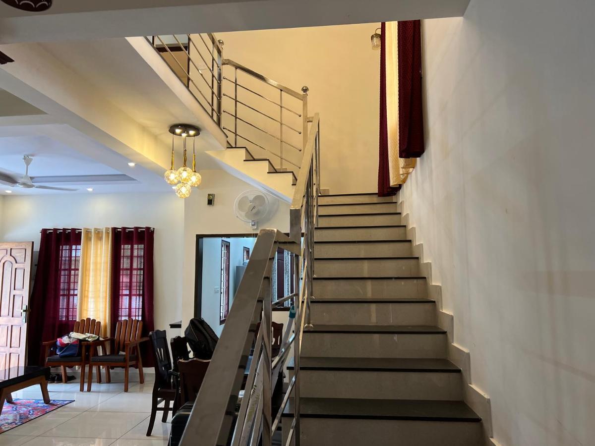 Pullad Villa Aranmula Exterior photo